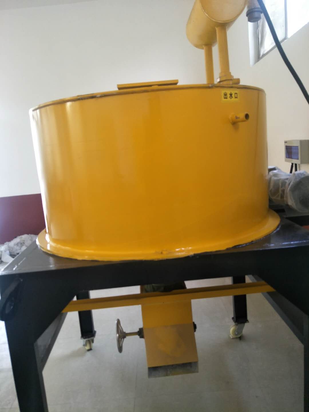 �DƬ���Q��ʯӢ�ۡ��Lʯ��늴ų��F�C
�c���Δ���2755��